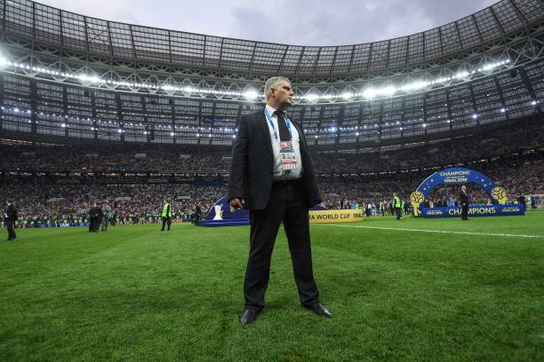 其稳健的防 其稳健的防