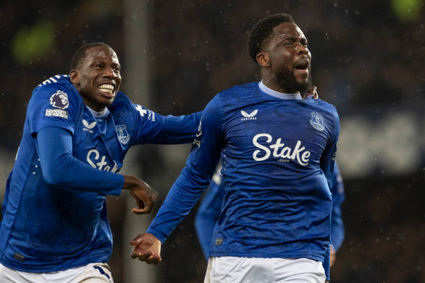 现到全队上 现到全队上